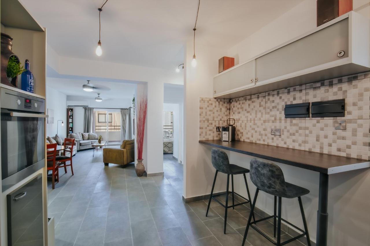 Lazaros Centre Apartment Larnaka Exterior foto